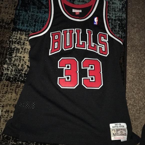 pippen black bulls jersey